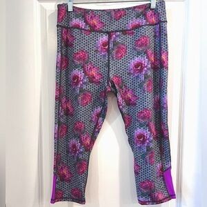 Kyodan Capri Leggings Floral Purple Back Pocket Reflective Athletic